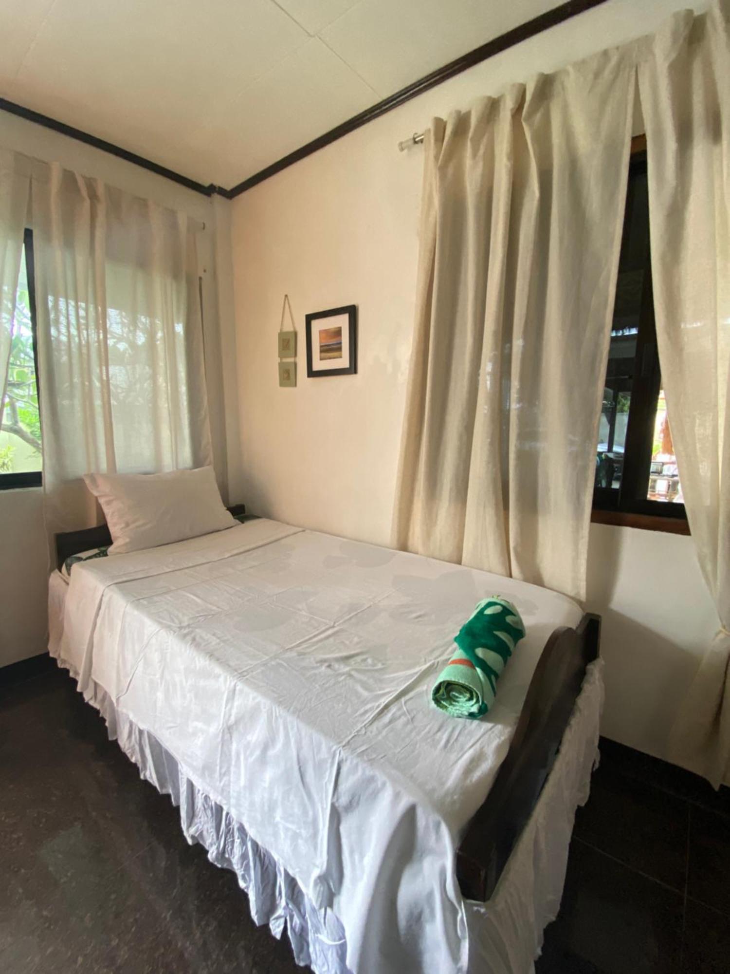 Panagsama Holiday Cottage 莫阿尔博阿 外观 照片