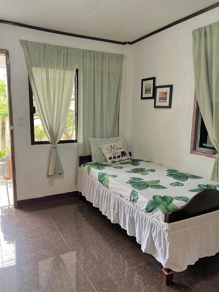 Panagsama Holiday Cottage 莫阿尔博阿 外观 照片